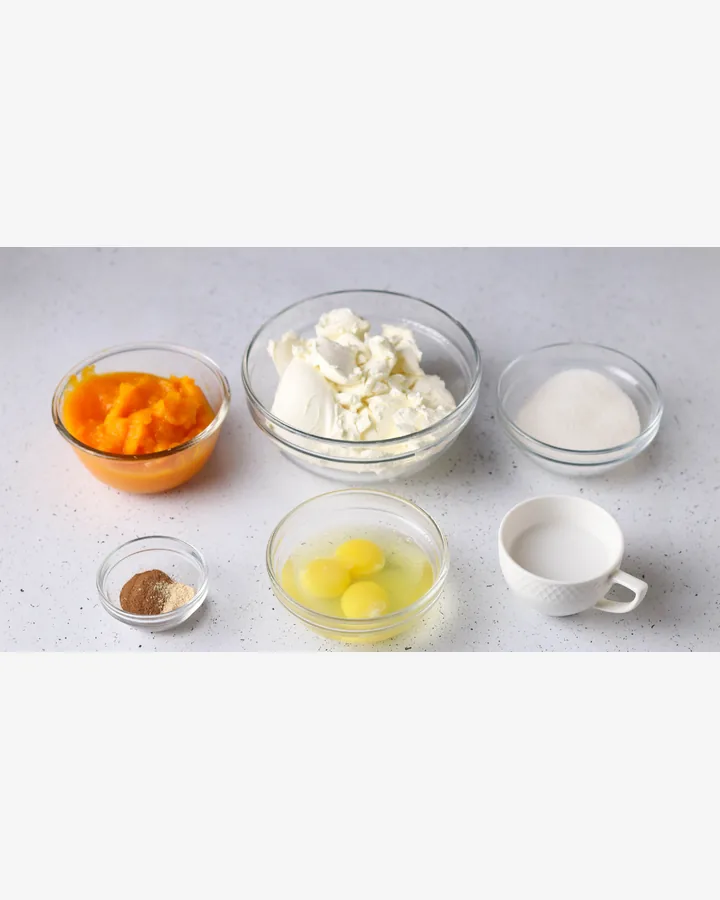 Kürbis-Käsekuchen mit Kokosmilch