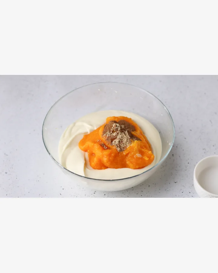 Kürbis-Käsekuchen mit Kokosmilch